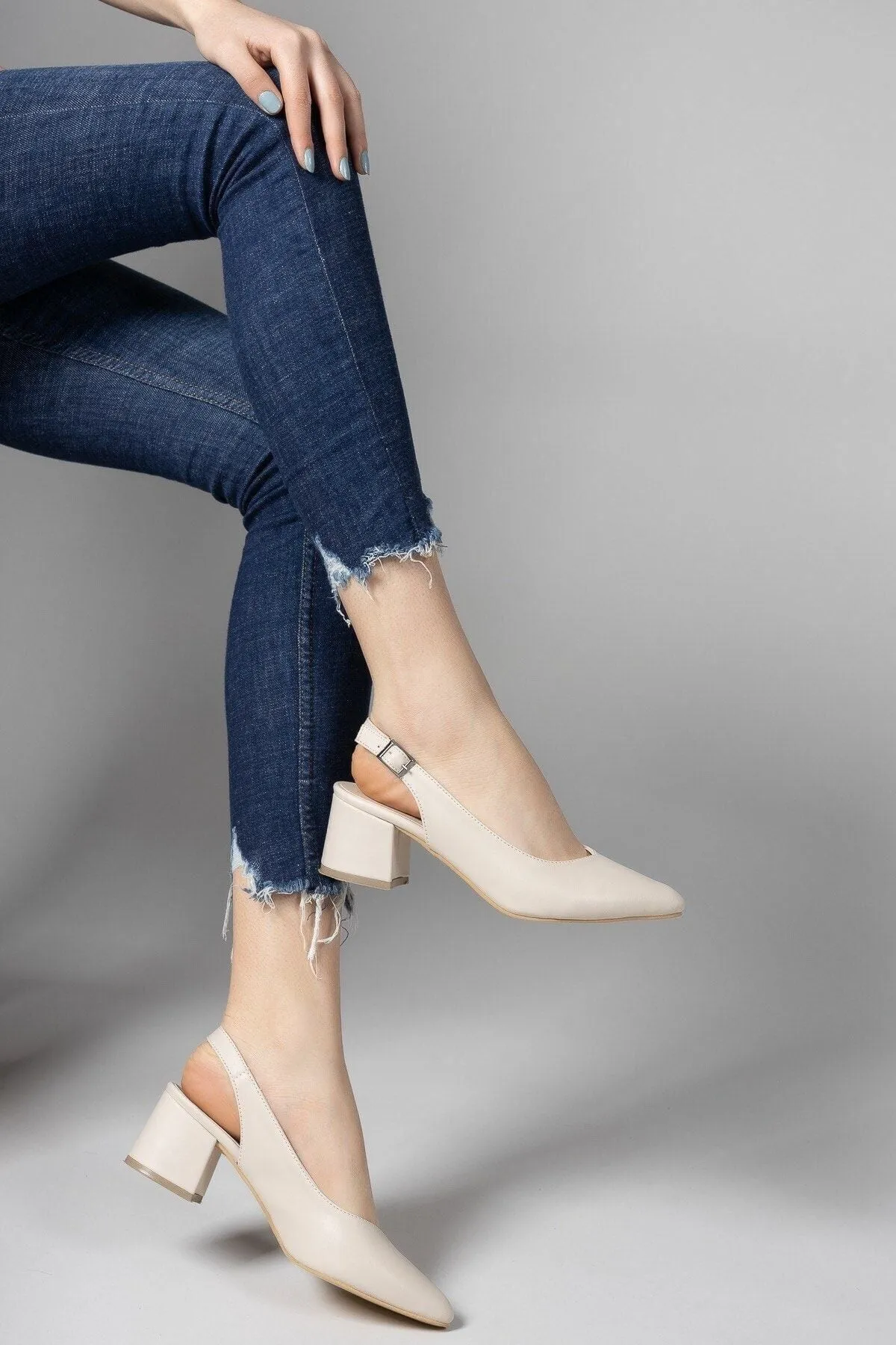 Beige Skin Woman Stiletto 0012380