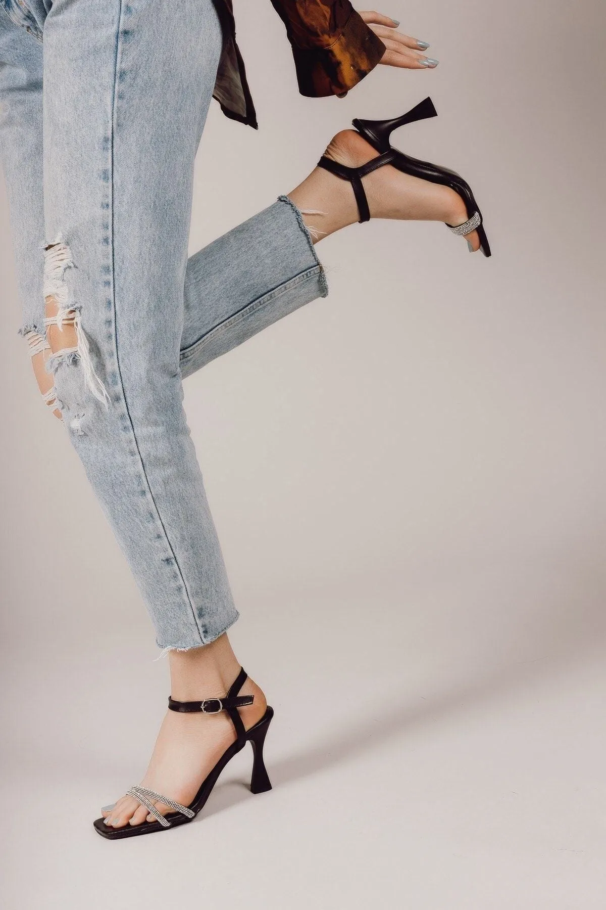 Black Skin Woman Heels Shoes 0012349