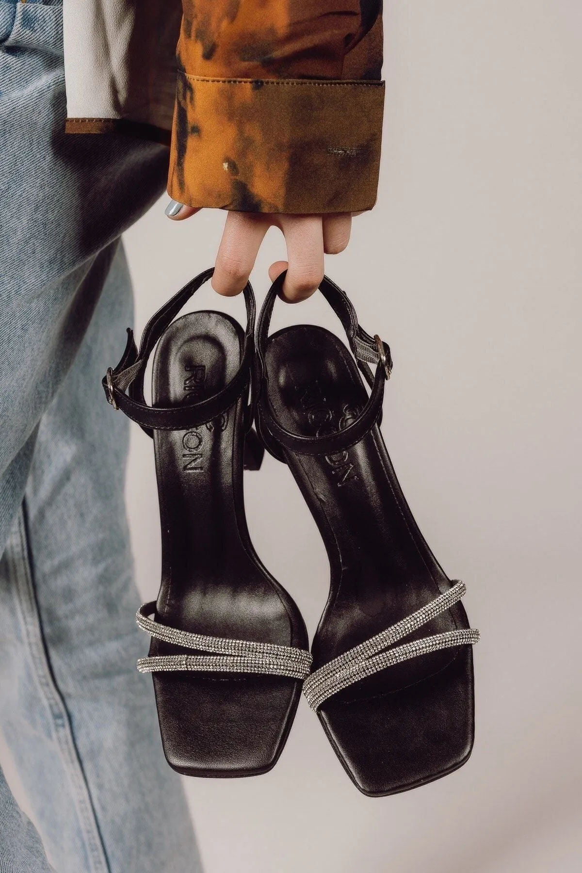 Black Skin Woman Heels Shoes 0012349