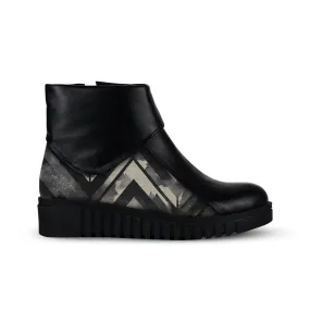 Block Boots UpDown