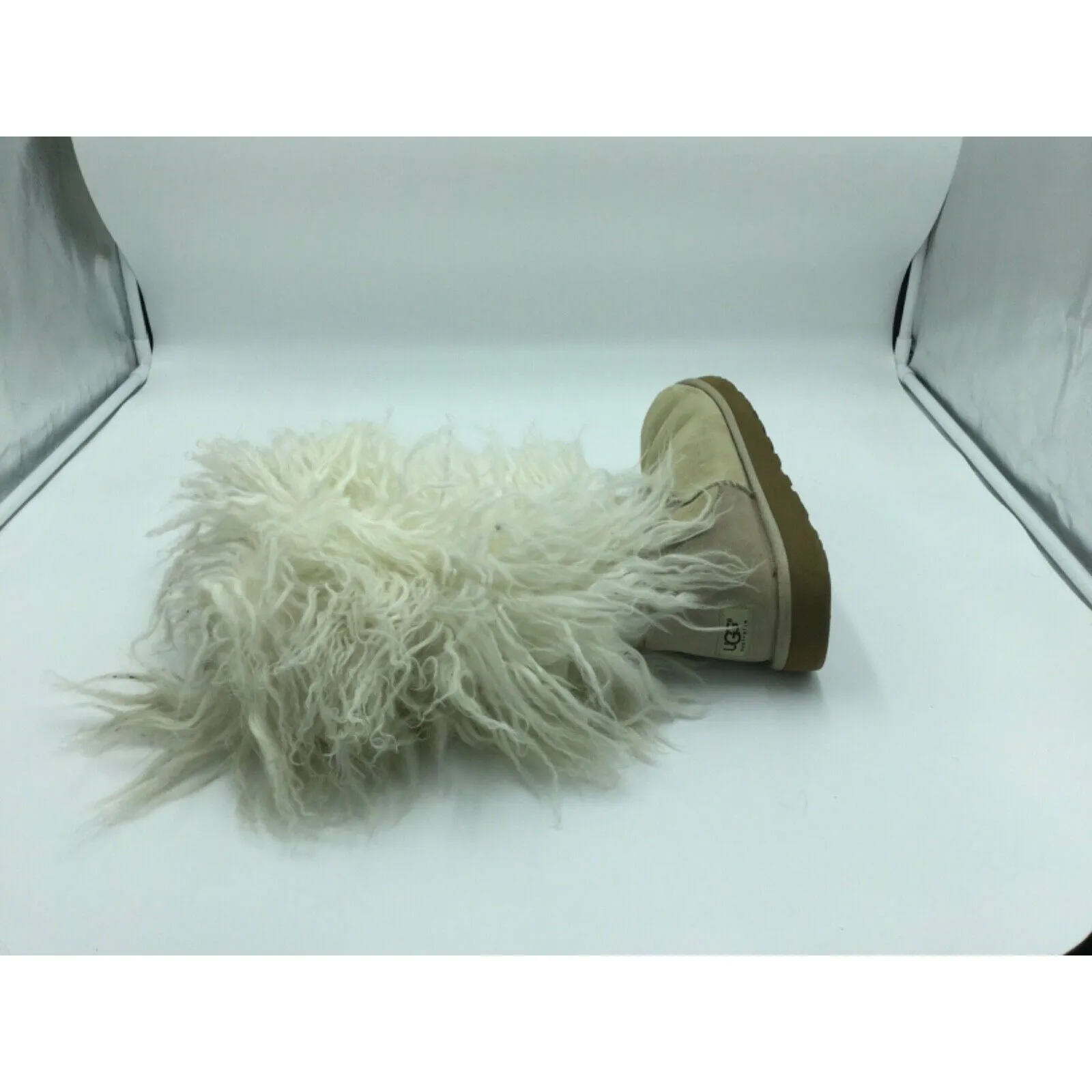 US 11 UGG AUSTRALIA MONGOLIAN TALL SHEEPSKIN CUFF FUR BOOT SAND NATURAL EU 42