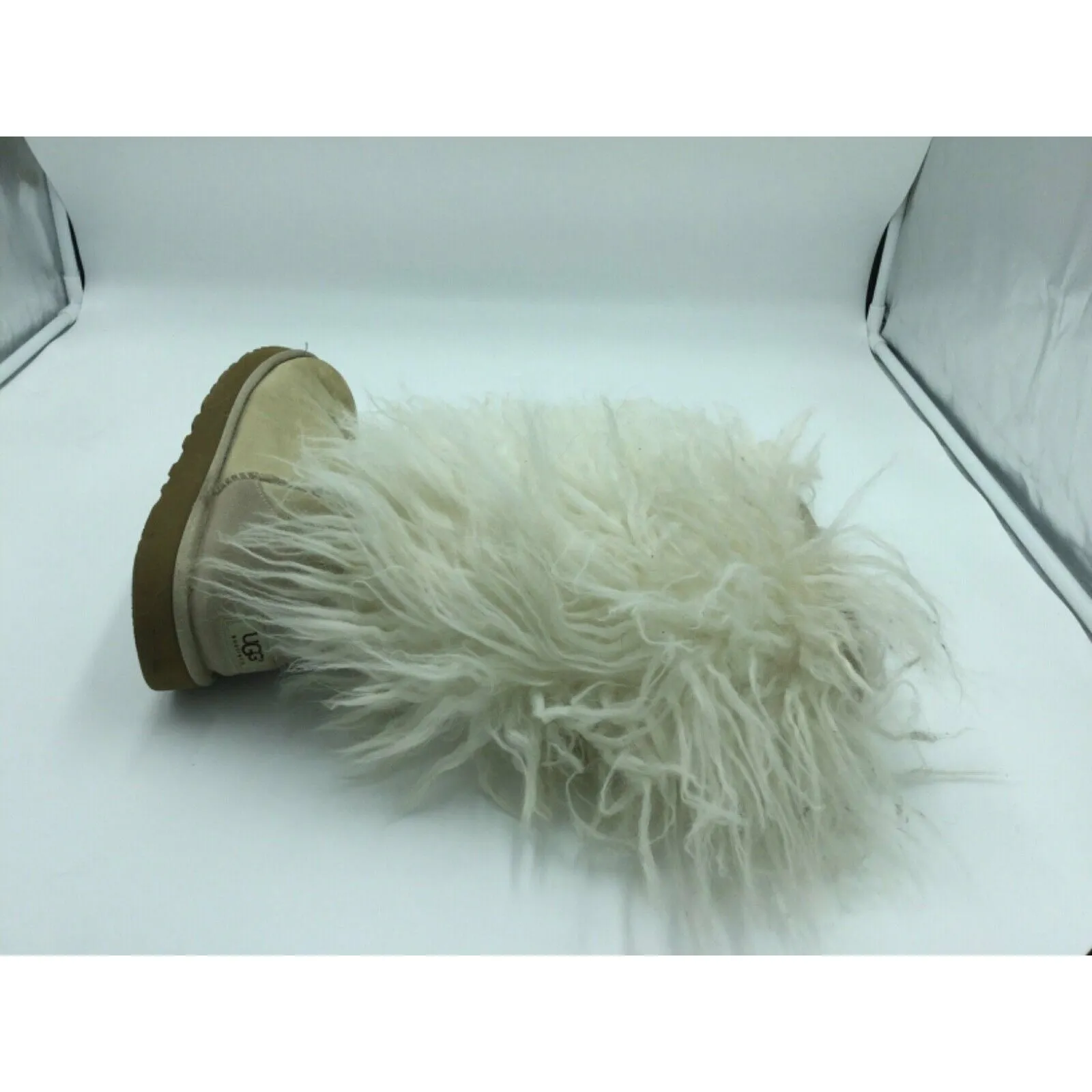 US 11 UGG AUSTRALIA MONGOLIAN TALL SHEEPSKIN CUFF FUR BOOT SAND NATURAL EU 42